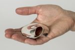 mobius_brooch3_2000x3000
